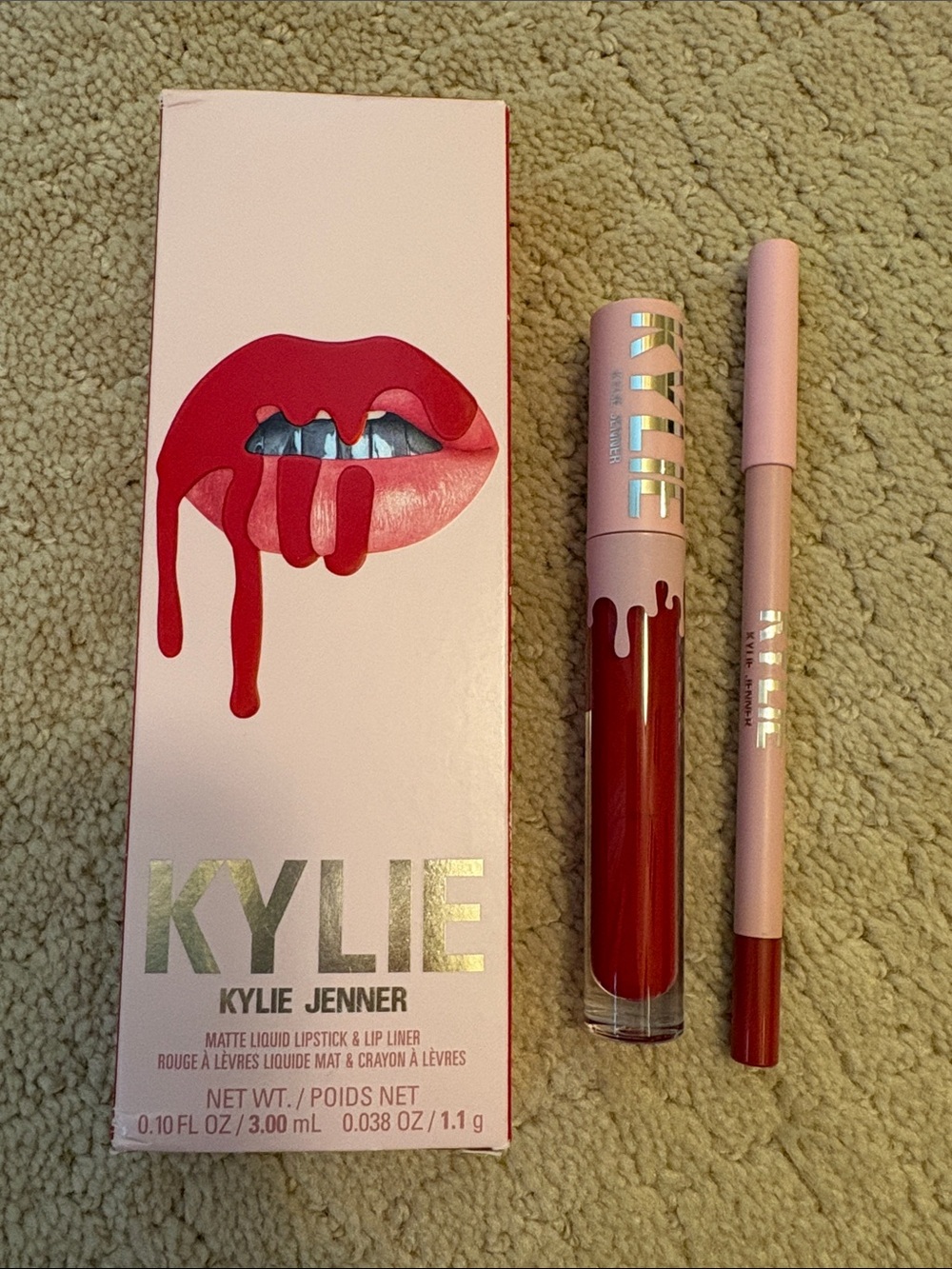 KYLIE Matte Liquid Lipstick & Lip Liner — Deep Red